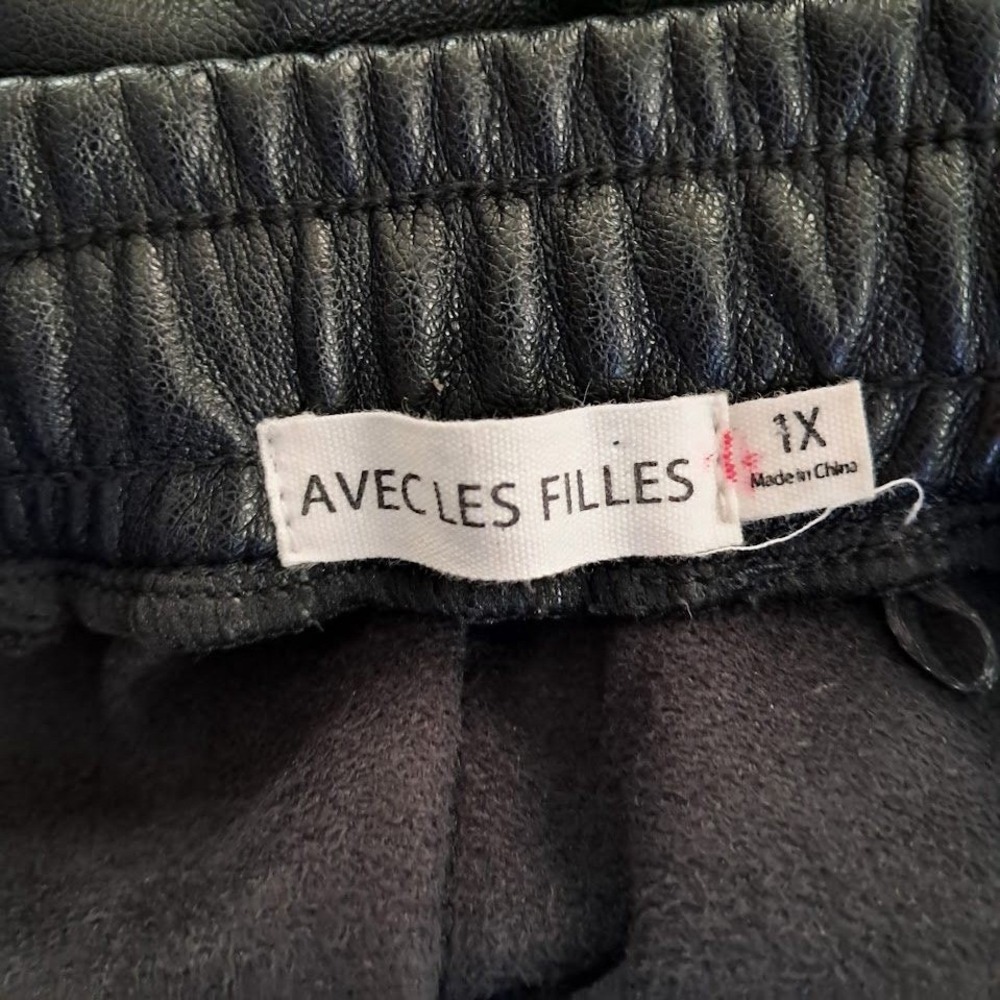 Avec Les Filles Black Faux Leather Joggers Plus Size 1X Drawstring Elastic Waist - Picture 4 of 5